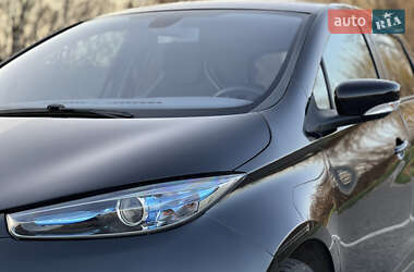 Хэтчбек Renault Zoe 2015 в 