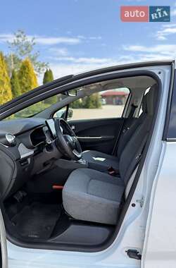 Хэтчбек Renault Zoe 2020 в 