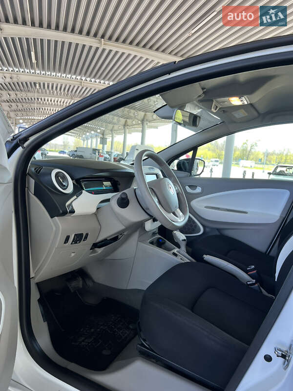 Хетчбек Renault Zoe 2016 в Запоріжжі