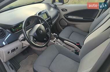 Хэтчбек Renault Zoe 2016 в 