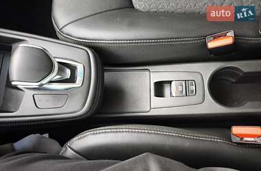 Хэтчбек Renault Zoe 2023 в 