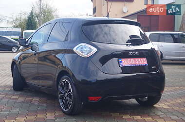 Хэтчбек Renault Zoe 2019 в 
