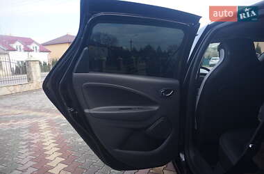 Хэтчбек Renault Zoe 2019 в 