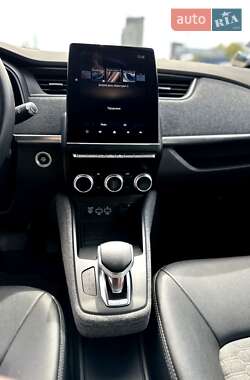 Хэтчбек Renault Zoe 2020 в 