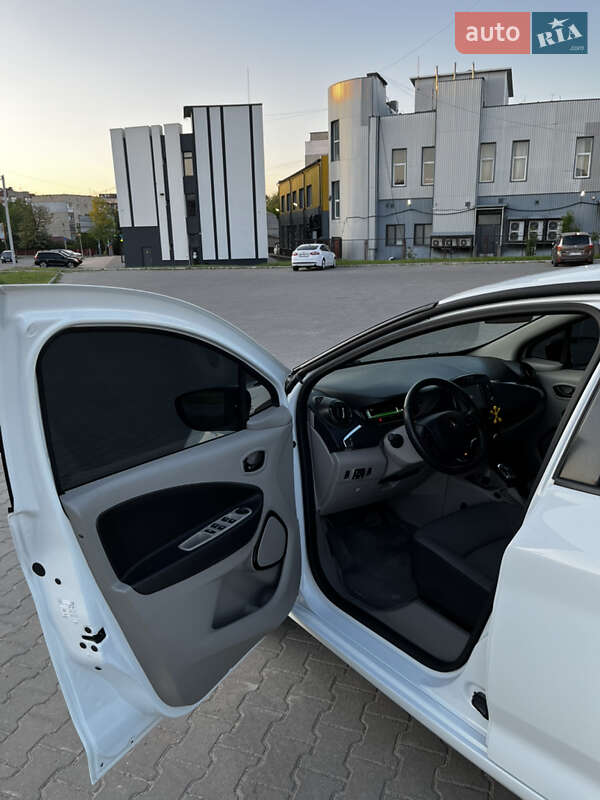 Хэтчбек Renault Zoe 2016 в Хмельницком