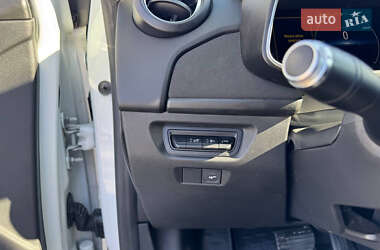 Хетчбек Renault Zoe 2020 в 