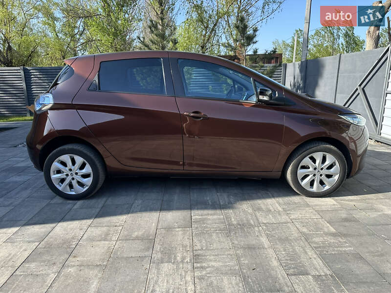 Хэтчбек Renault Zoe 2015 в Днепре