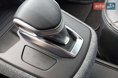 Хэтчбек Renault Zoe 2020 в 