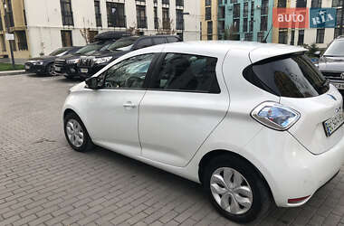 Хэтчбек Renault Zoe 2017 в 