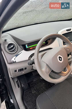 Хэтчбек Renault Zoe 2019 в 