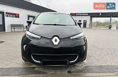 Хэтчбек Renault Zoe 2019 в 