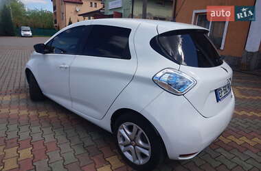 Хэтчбек Renault Zoe 2017 в 