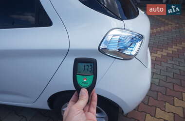 Хэтчбек Renault Zoe 2017 в 