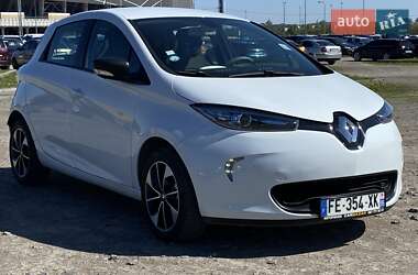 Хэтчбек Renault Zoe 2019 в 