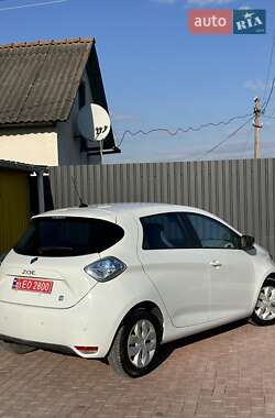 Хэтчбек Renault Zoe 2013 в 
