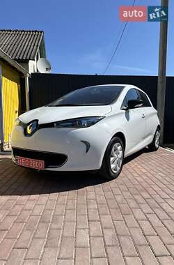 Хэтчбек Renault Zoe 2013 в 