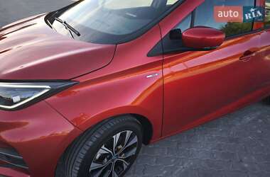 Хэтчбек Renault Zoe 2022 в 