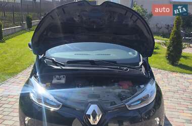 Хетчбек Renault Zoe 2016 в 