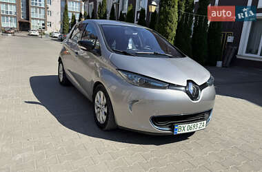 Хэтчбек Renault Zoe 2014 в 