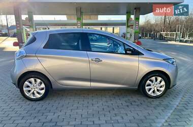 Хетчбек Renault Zoe 2016 в 