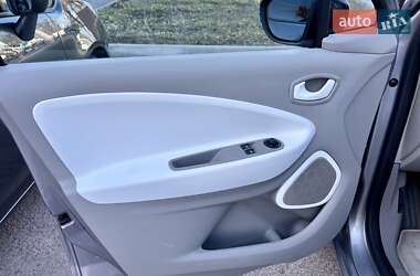 Хетчбек Renault Zoe 2016 в 