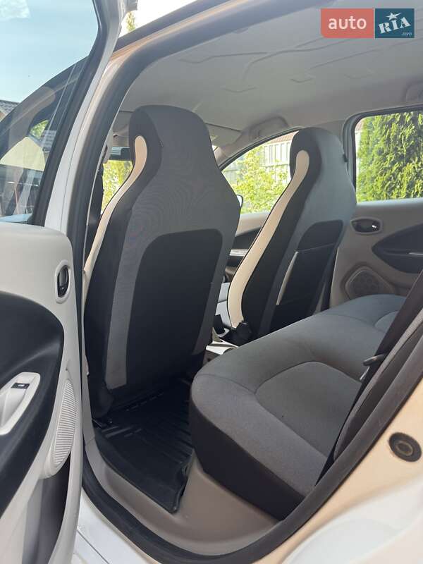 Хэтчбек Renault Zoe 2014 в Луцке