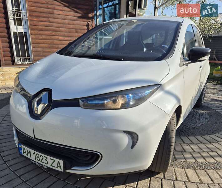 Хэтчбек Renault Zoe 2015 в Житомире