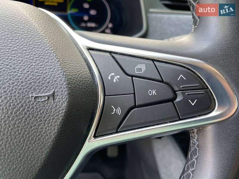 Хэтчбек Renault Zoe 2020 в Киеве