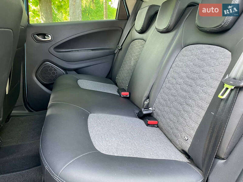 Хэтчбек Renault Zoe 2020 в Киеве
