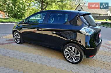 Хетчбек Renault Zoe 2015 в 