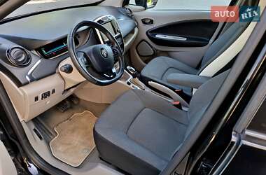 Хетчбек Renault Zoe 2015 в 