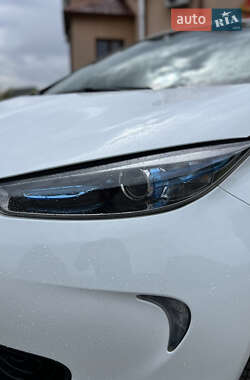 Хэтчбек Renault Zoe 2017 в 