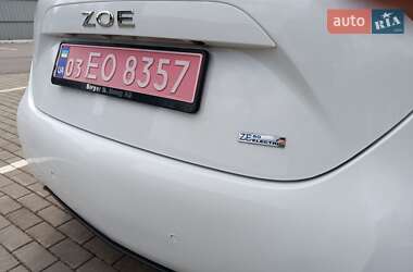Хэтчбек Renault Zoe 2020 в 