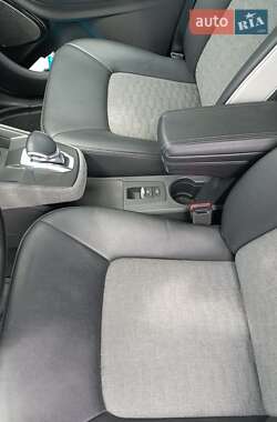 Хэтчбек Renault Zoe 2020 в 