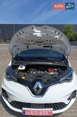 Хэтчбек Renault Zoe 2020 в 