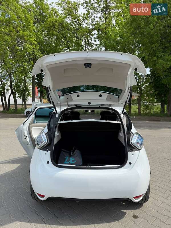 Хэтчбек Renault Zoe 2016 в Львове