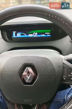 Хетчбек Renault Zoe 2018 в 