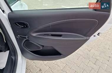 Хэтчбек Renault Zoe 2020 в 