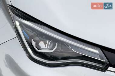 Хэтчбек Renault Zoe 2021 в 