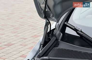 Хэтчбек Renault Zoe 2021 в 