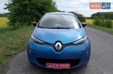 Хэтчбек Renault Zoe 2018 в 