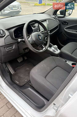 Хэтчбек Renault Zoe 2020 в 