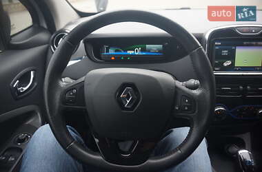 Хетчбек Renault Zoe 2017 в 