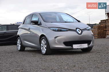 Хетчбек Renault Zoe 2016 в 