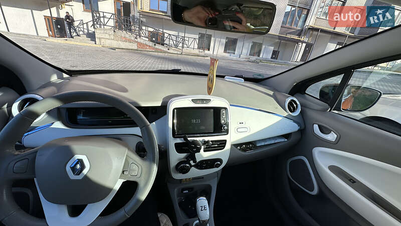 Хэтчбек Renault Zoe 2014 в Одессе фото 10 Хэтчбек Renault Zoe 2014 в Одессе
