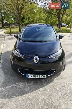 Хэтчбек Renault Zoe 2018 в 