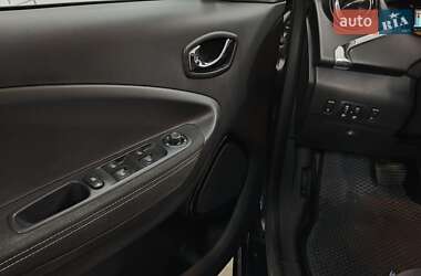 Хэтчбек Renault Zoe 2018 в 