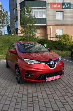 Хэтчбек Renault Zoe 2020 в 