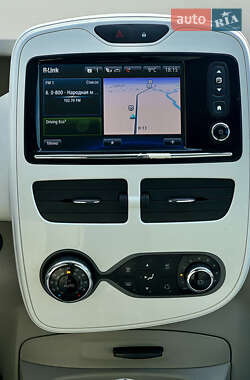 Хэтчбек Renault Zoe 2014 в 