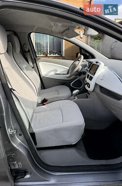 Хэтчбек Renault Zoe 2014 в 